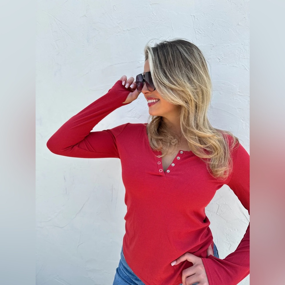 Rusty Red Snap Henley